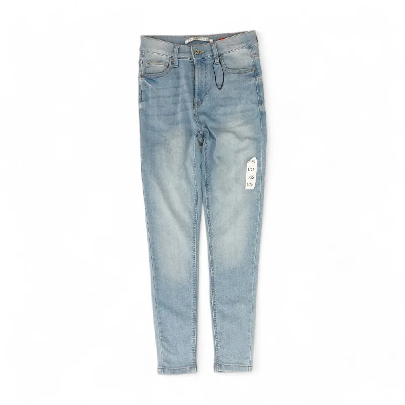 Blue Solid Skinny Leg Jeans