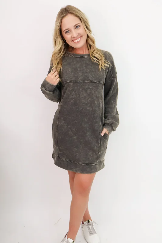 Casual Sweatshirt Dress - Washed Black