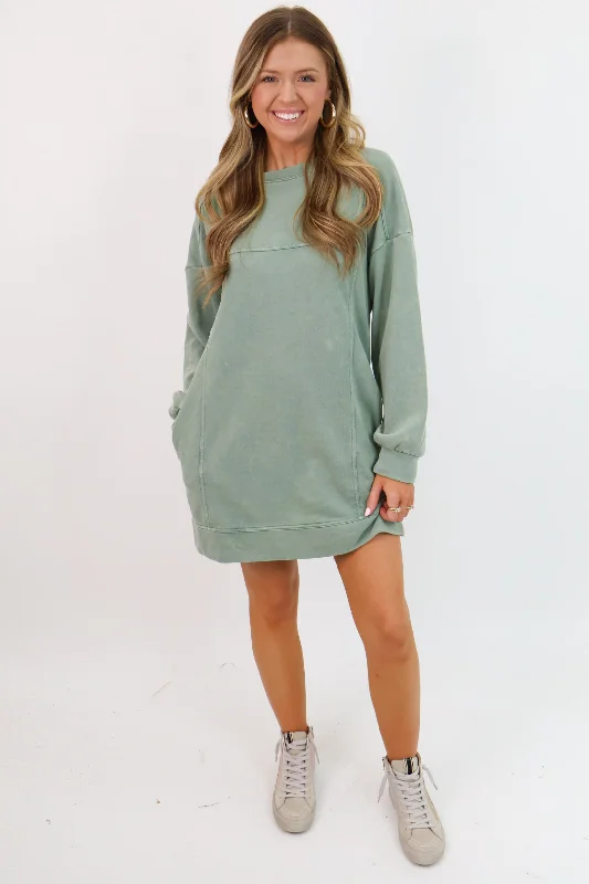 Casual Sweatshirt Dress - Washed Sage